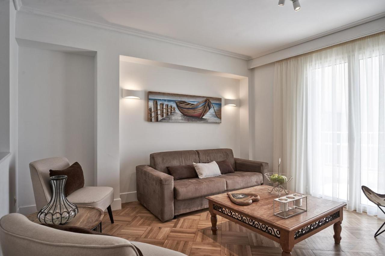 Marvelous N Bright Apt Next To Megaro Mousikis Афины Экстерьер фото